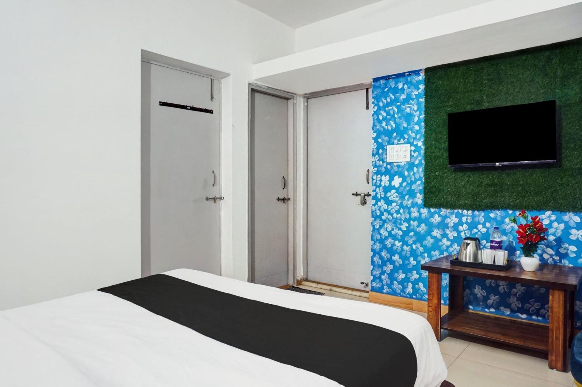 Hotel O Nisarg Villa Poona Buitenkant foto