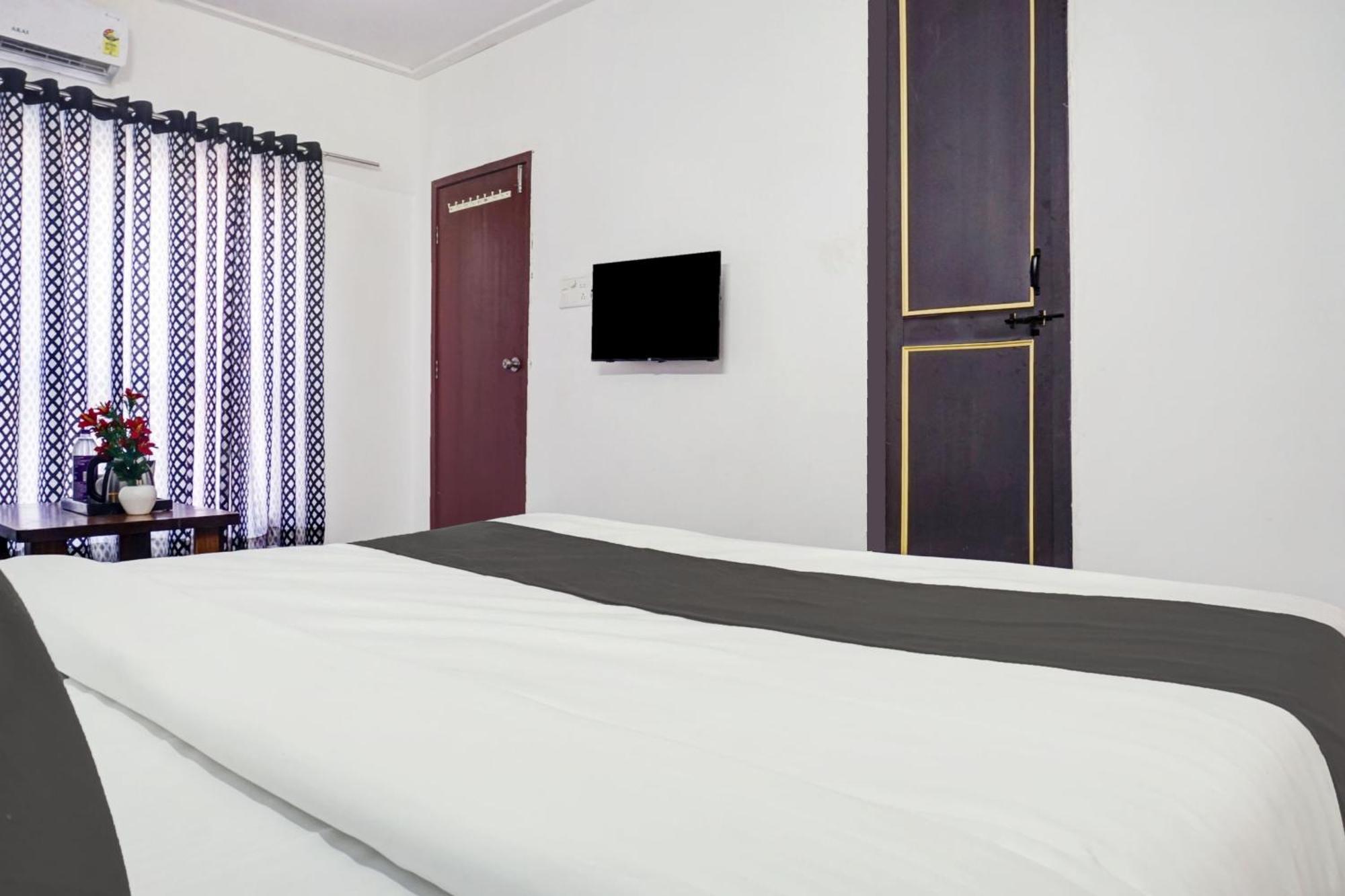 Hotel O Nisarg Villa Poona Buitenkant foto